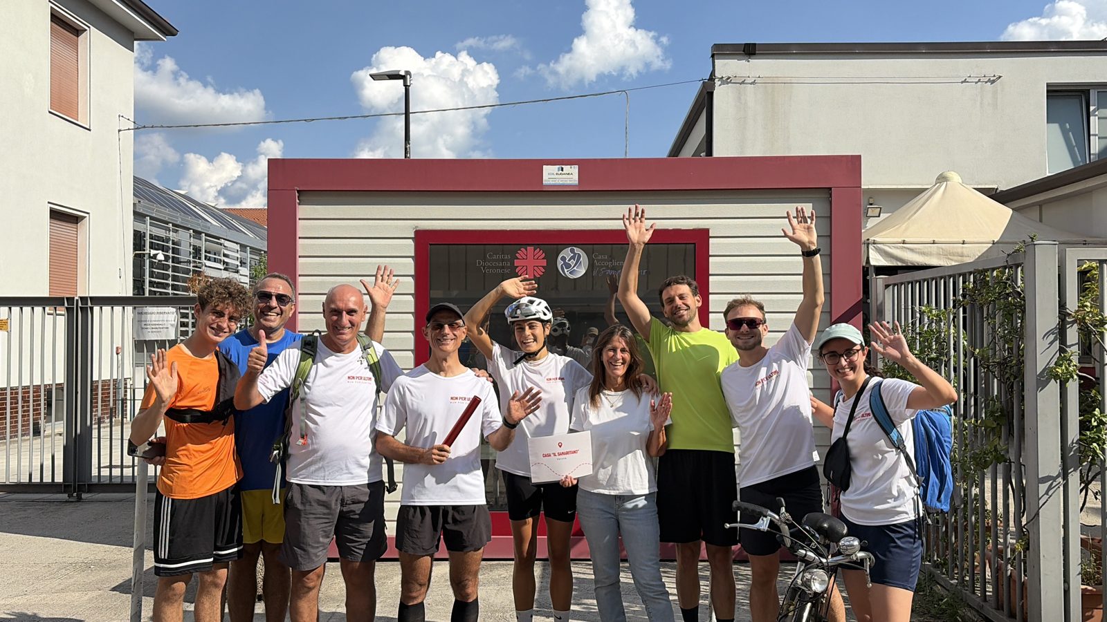 Gruppo di corridori Non per ultimi a Di casa in casa